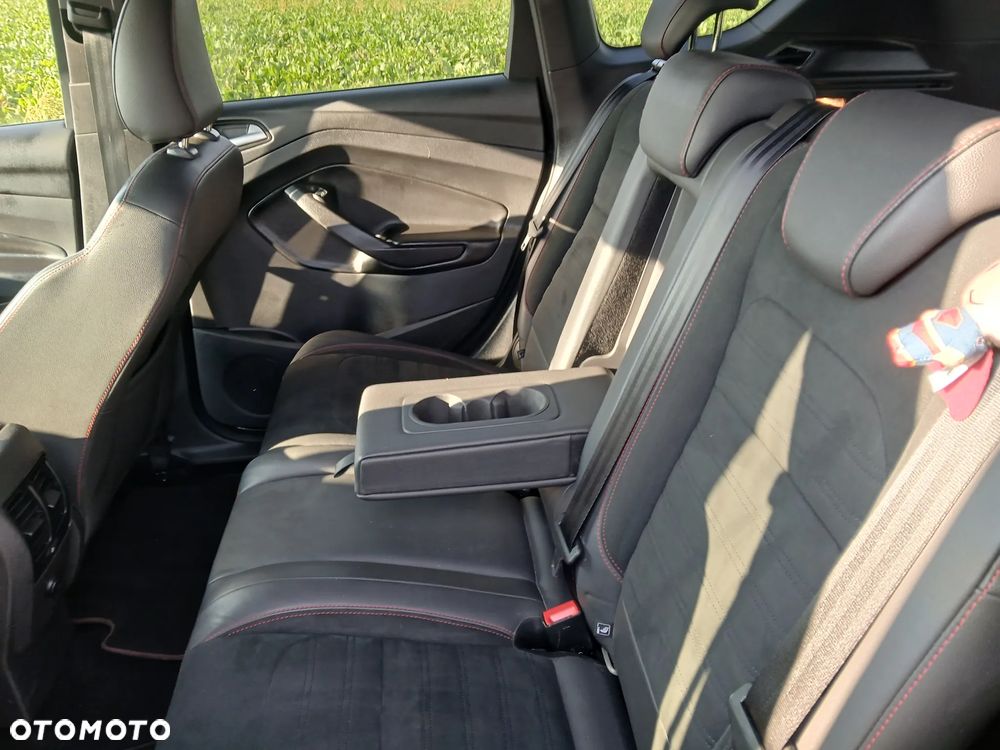 Ford Kuga 1.5 EcoBoost FWD ST-Line X - 28