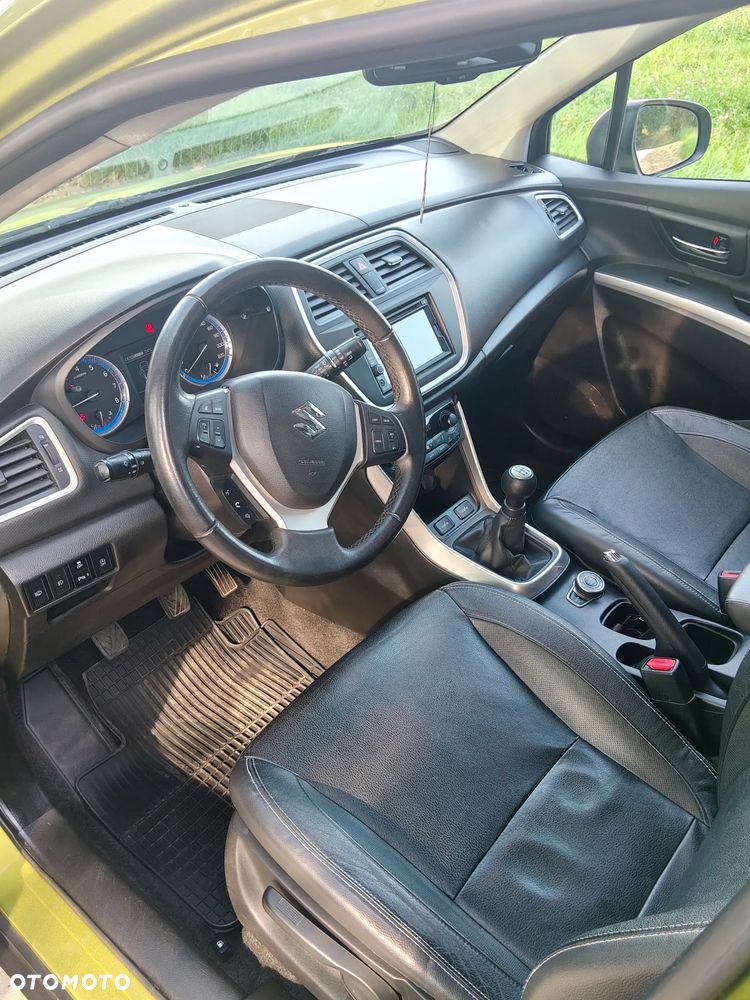 Suzuki SX4 S-Cross 1.6 VVT 4x4 limited - 17