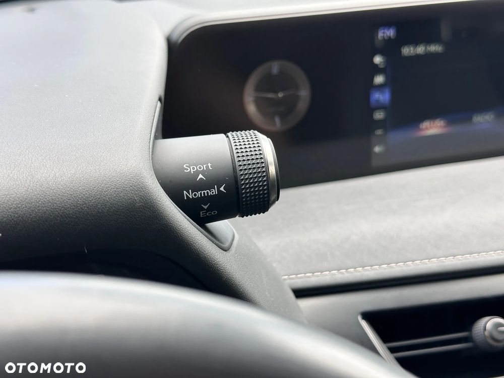 Lexus UX ver-250h-business-edition - 23