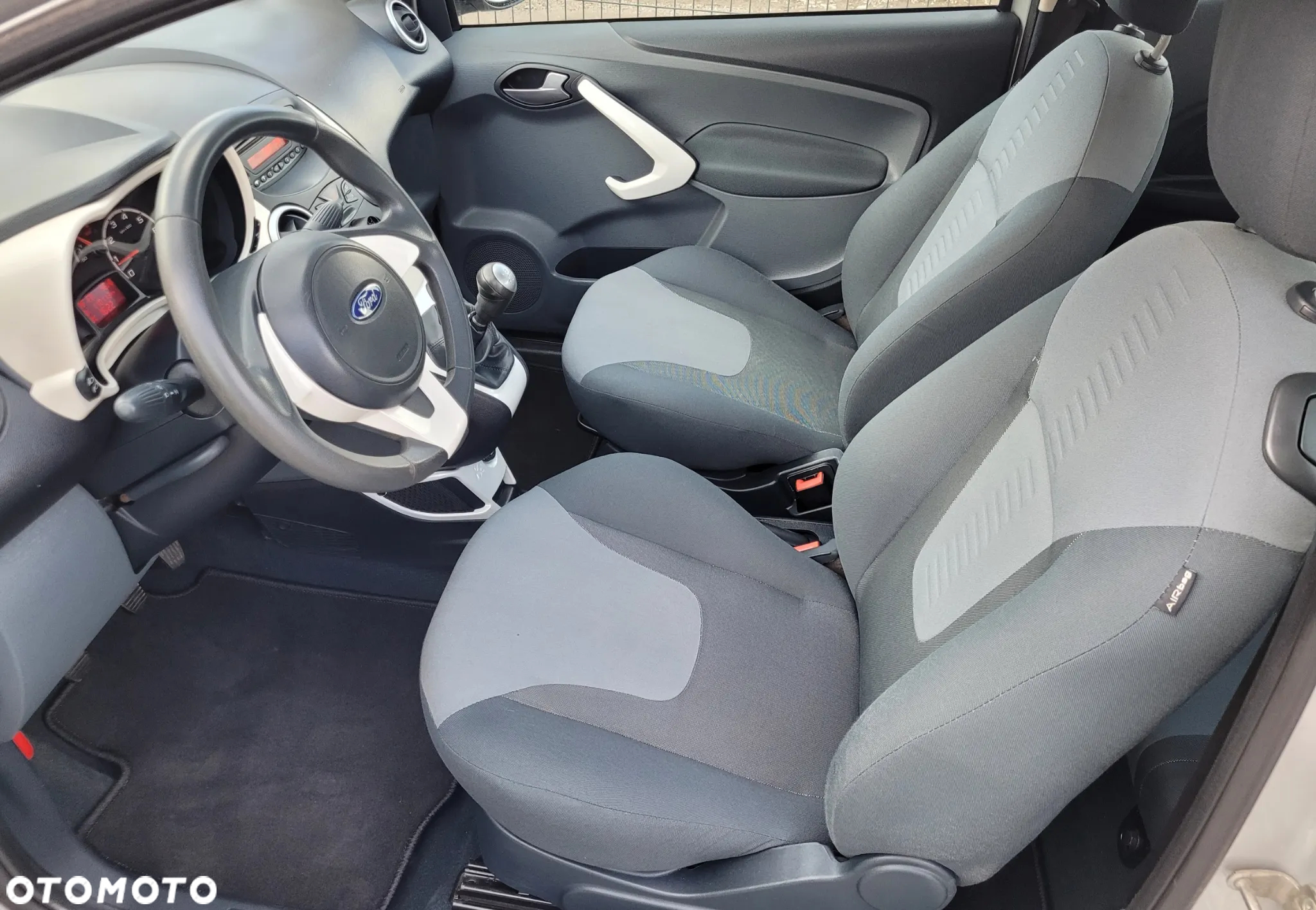 Ford KA 1.2 Titanium - 11