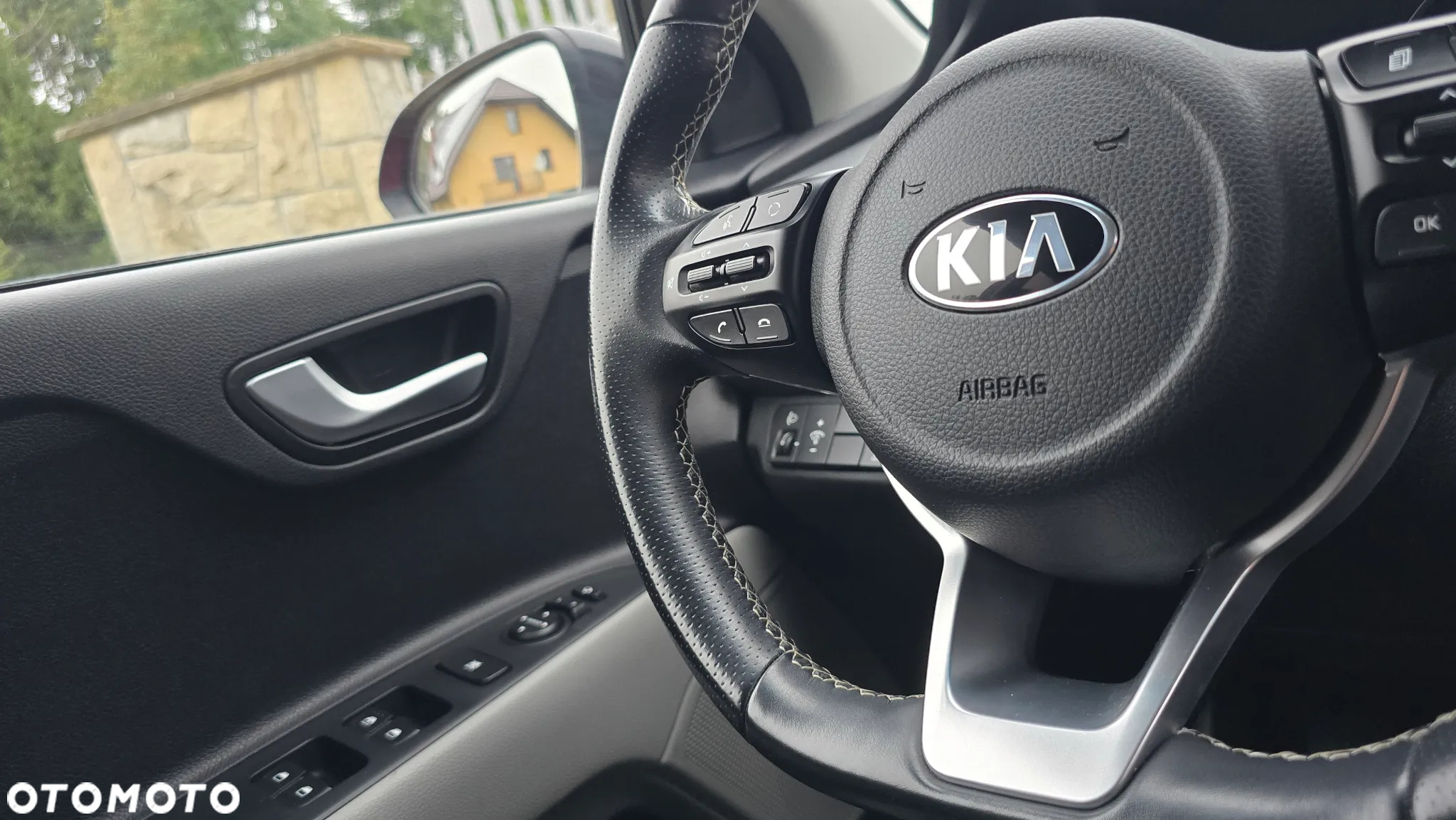 Kia Stonic 1.0 T-GDI 120 Vision - 22