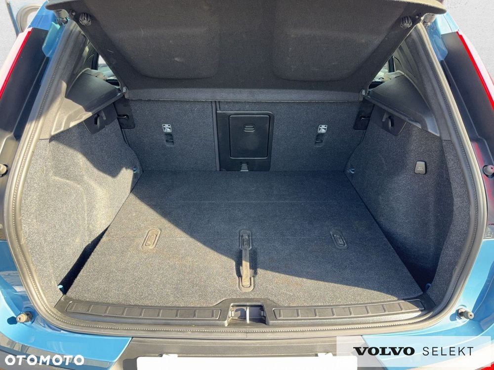 Volvo XC 40 - 18