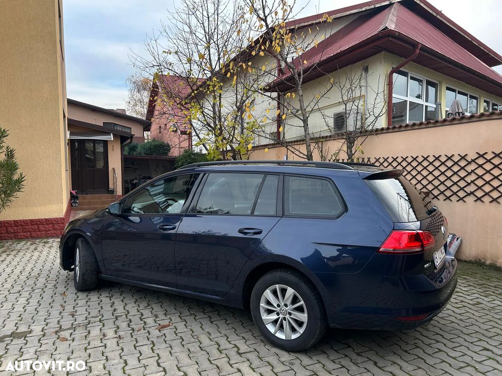 Volkswagen Golf 1.6 TDI DPF BlueMotion Technology Comfortline - 8