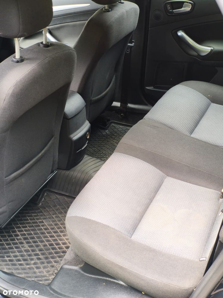 Ford Mondeo 2.0 TDCi Trend - 4