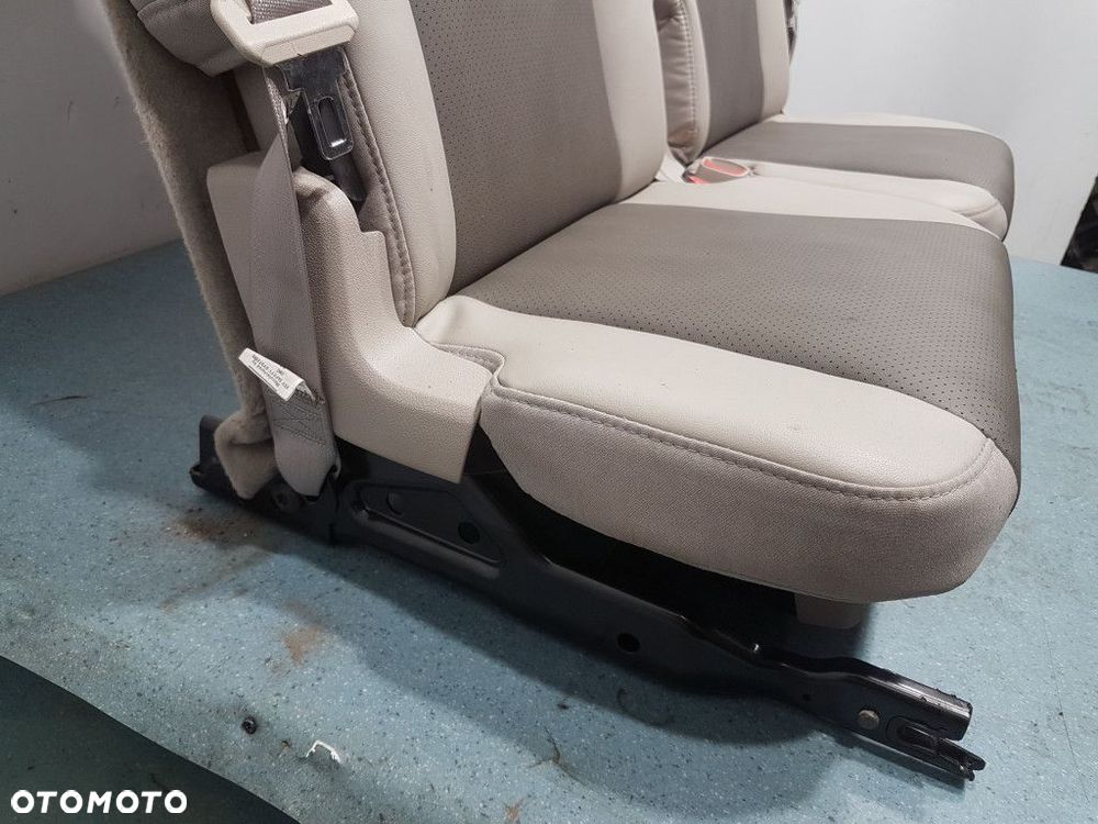 JEEP COMMANDER FOTELE KANAPA 3 RZĄD III - 5