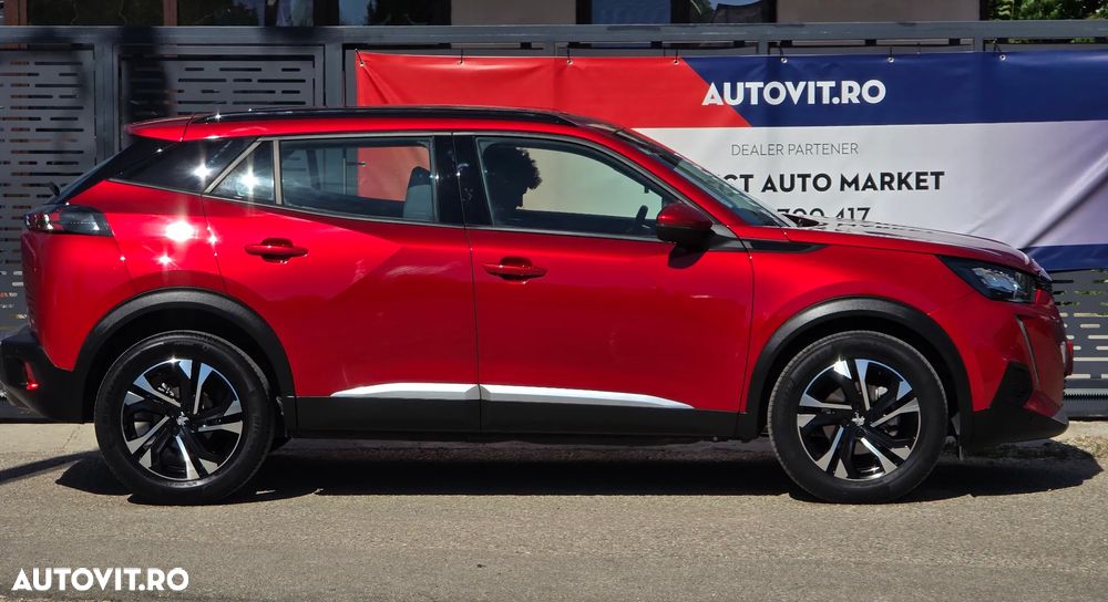 Peugeot 2008 PureTech 130 EAT8 GT - 7