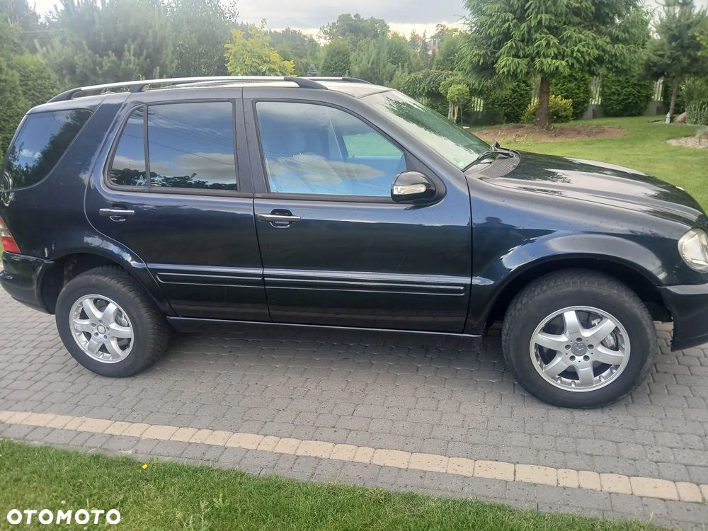 Mercedes-Benz ML - 4