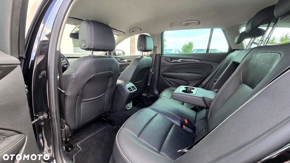 Opel Insignia 2.0 BiTurbo D 4x4 Automatik Ultimate Exclusive - 29
