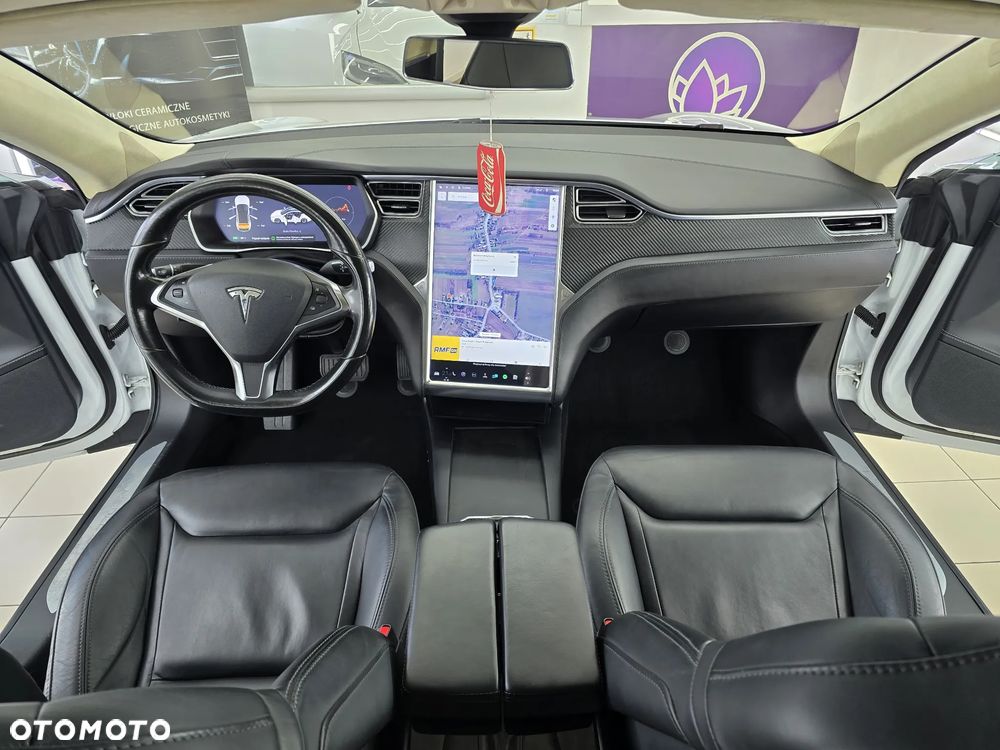 Tesla Model S Dual Motor Allradantrieb - 7