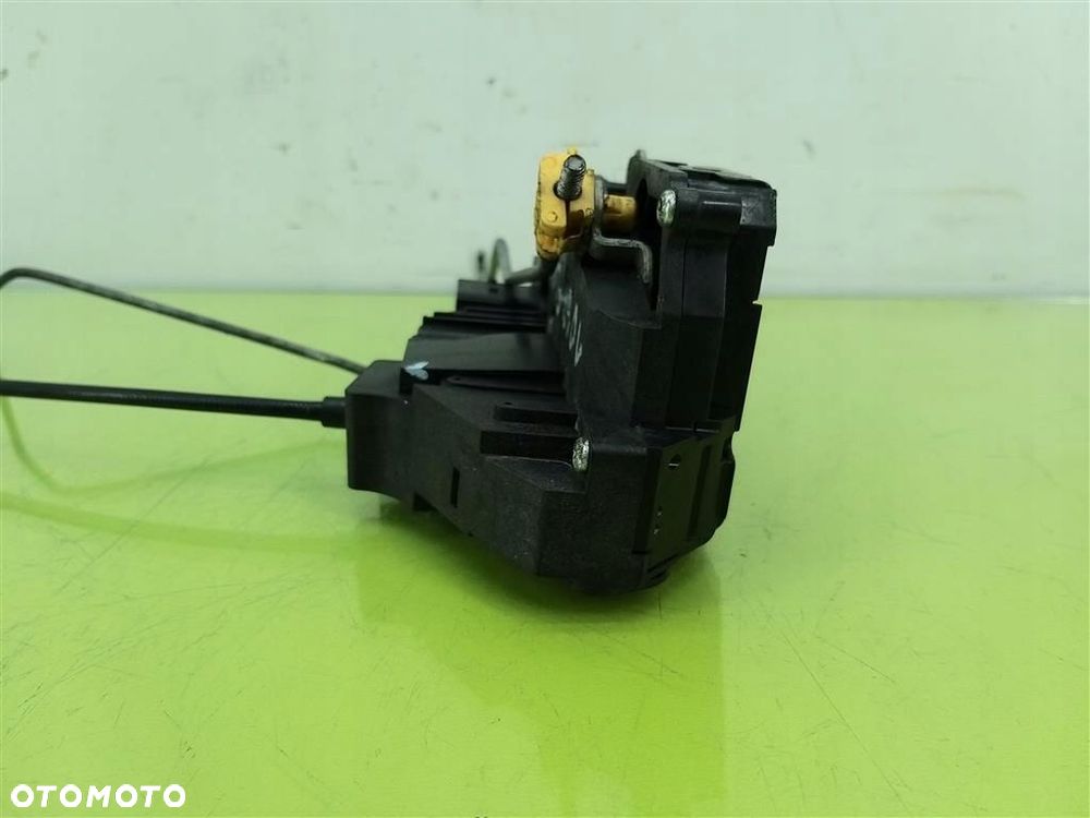 Zamek drzwi przód lewy Chevrolet HHR 2005-2011 - 2