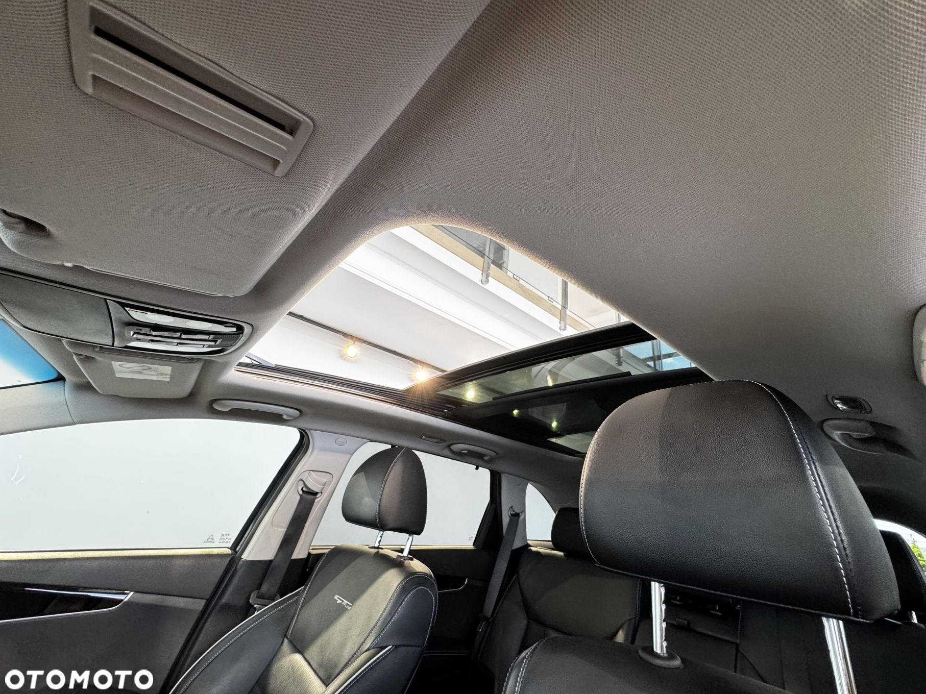 Kia Sorento - 25