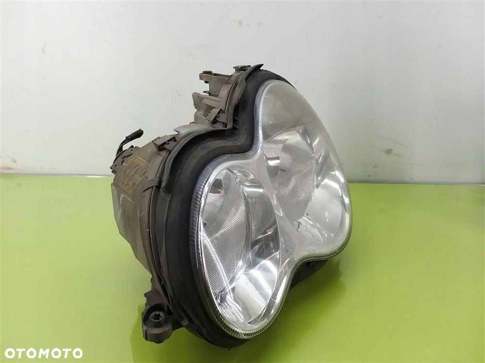 Reflektor lampa przód lewa Mercedes C-klasa  W203 2000-2007  A2038201159 - 3