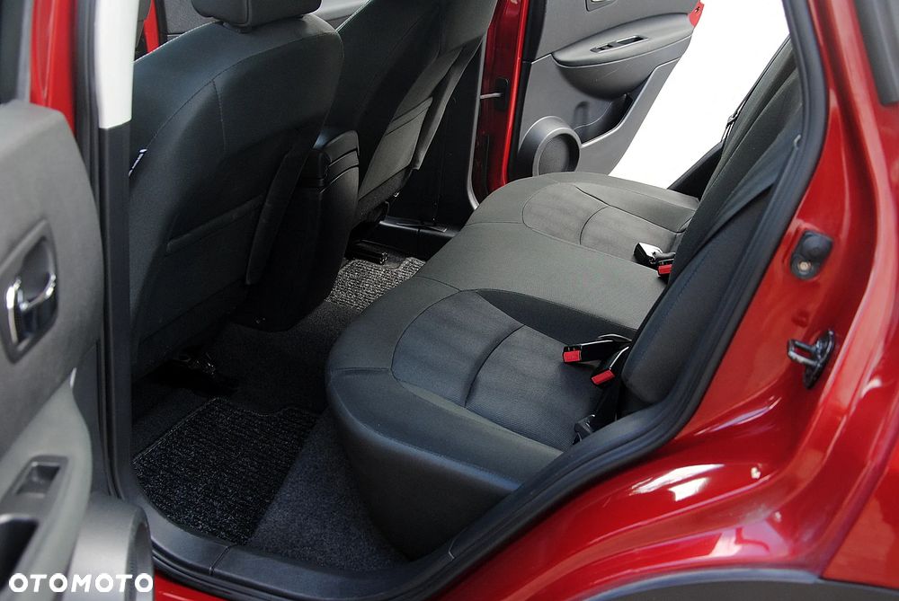 Nissan Qashqai - 10