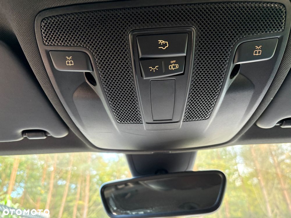 Mercedes-Benz Klasa A 180 BlueEfficiency Edition - 22