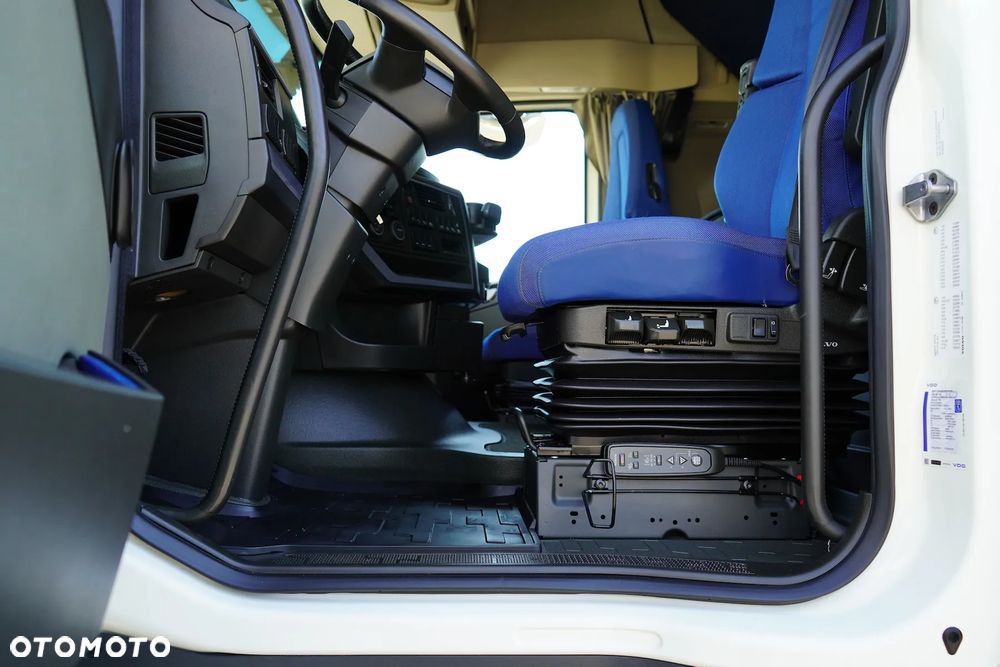 Volvo / FH / AREO / 460 / I – SAVE / LOW DECK / MEGA / XL / E 6 / ACC / I -COOL - 39