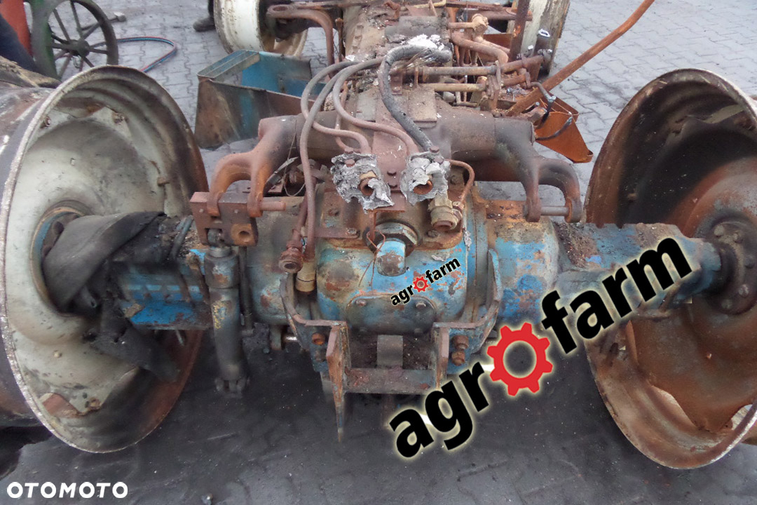Ford 7700 7710 silnik skrzynia most zwolnica oś wał zawór blok - 4