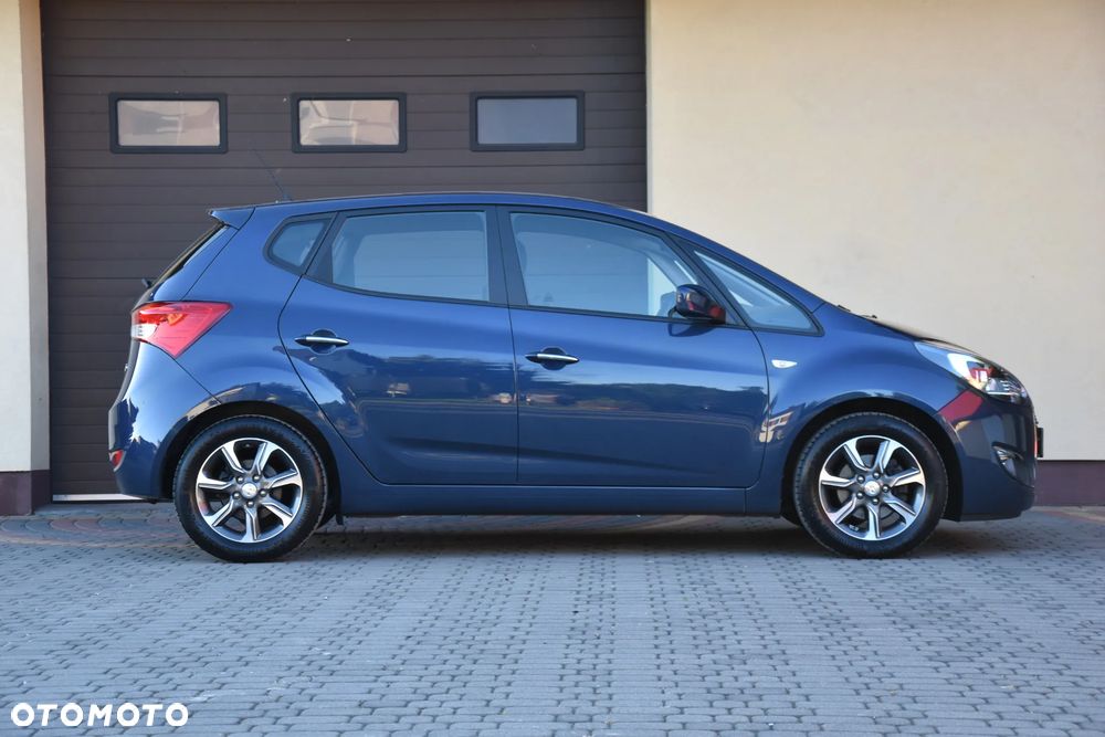 Hyundai ix20 1.4 blue Trend - 12