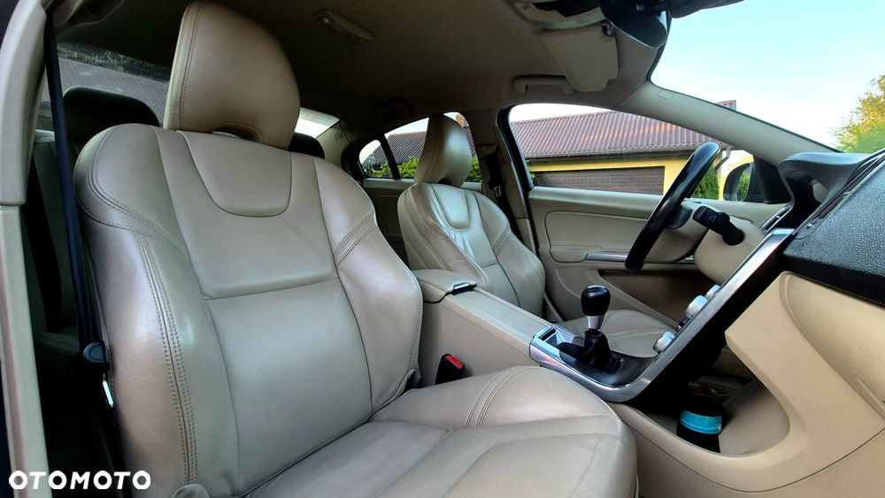 Volvo S60 D2 Summum - 22