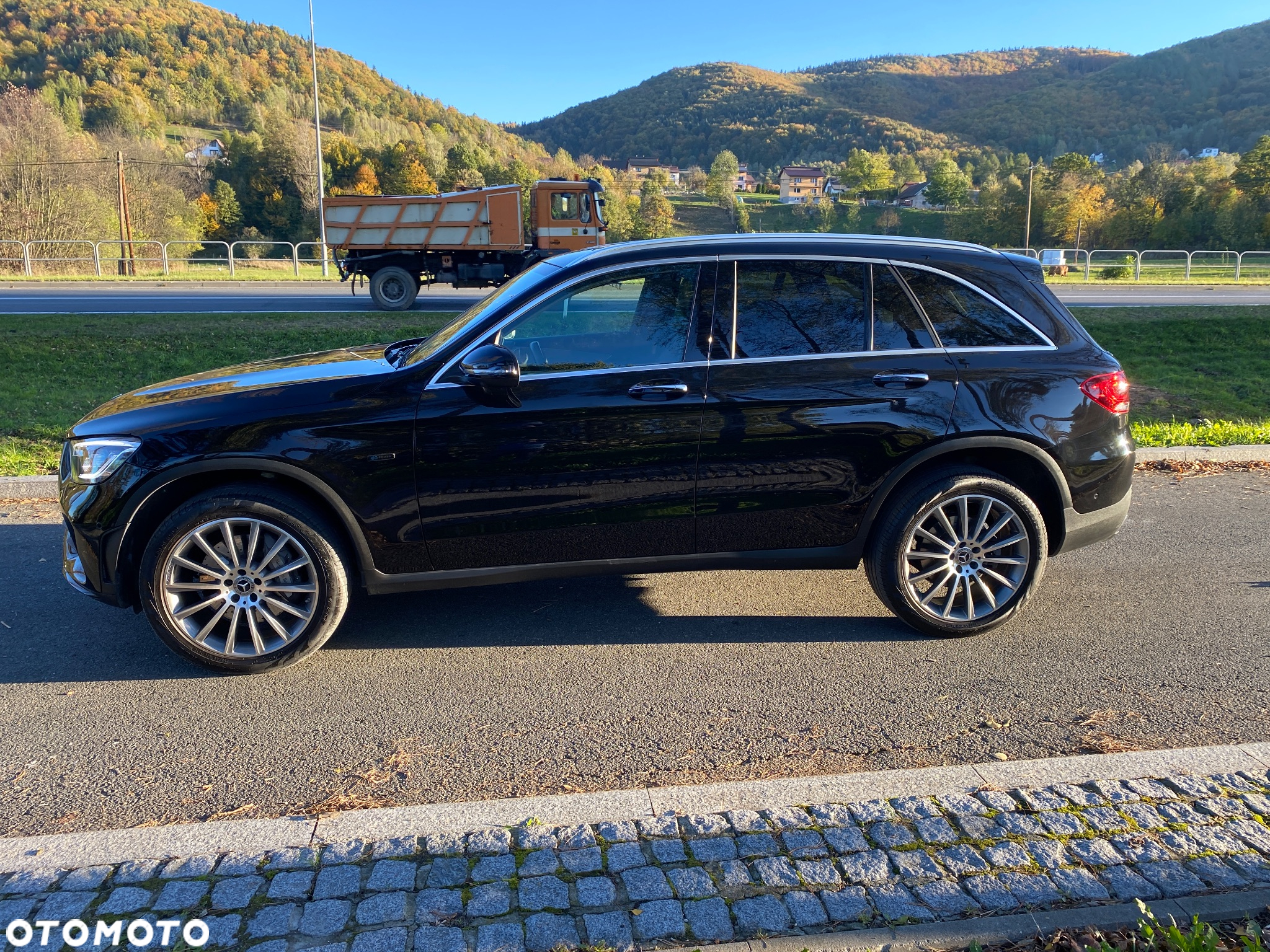 Mercedes-Benz GLC 300 d 4Matic 9G-TRONIC AMG Line - 5