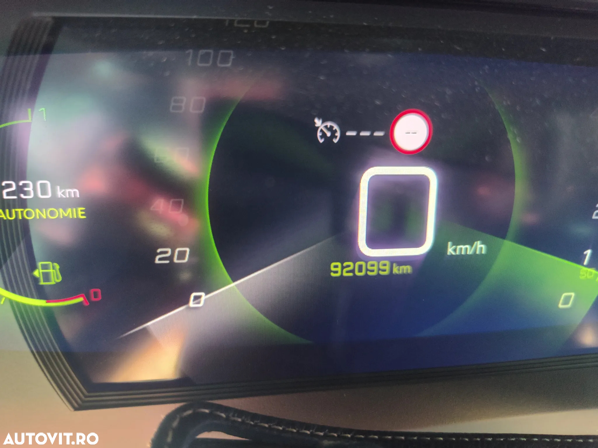 Peugeot 2008 1.5 BlueHDI BVM6 STT Allure Pack - 3