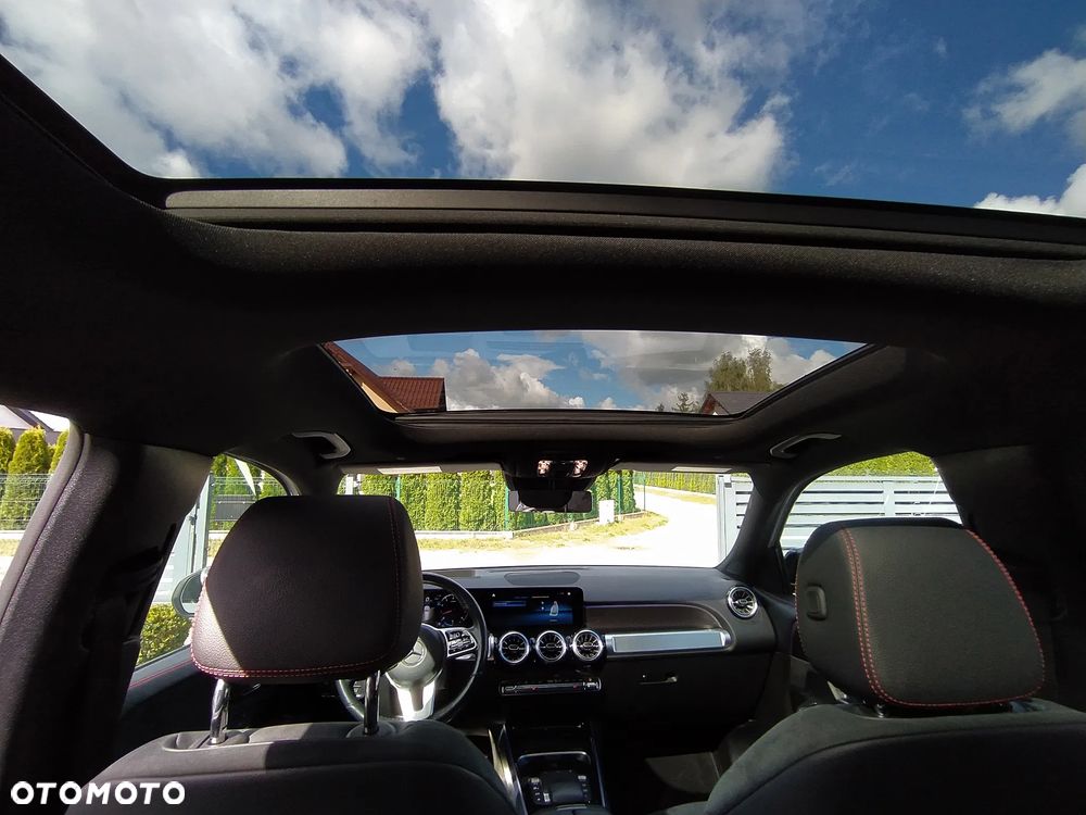 Mercedes-Benz GLB 250 4-Matic AMG Line 8G-DCT - 18