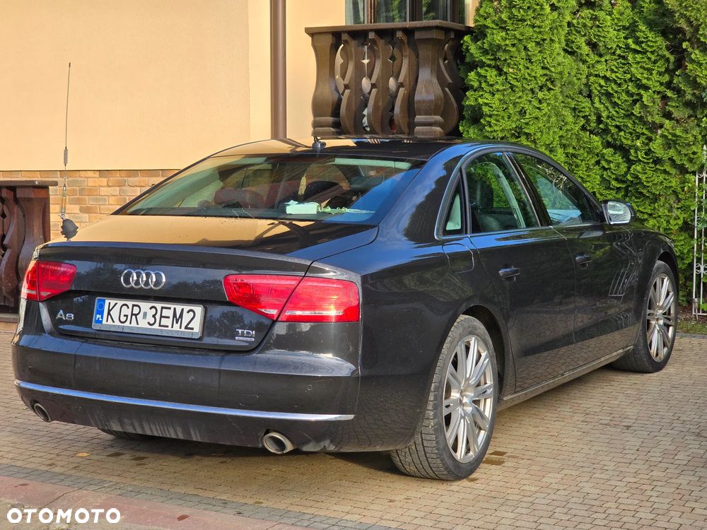 Audi A8 - 2