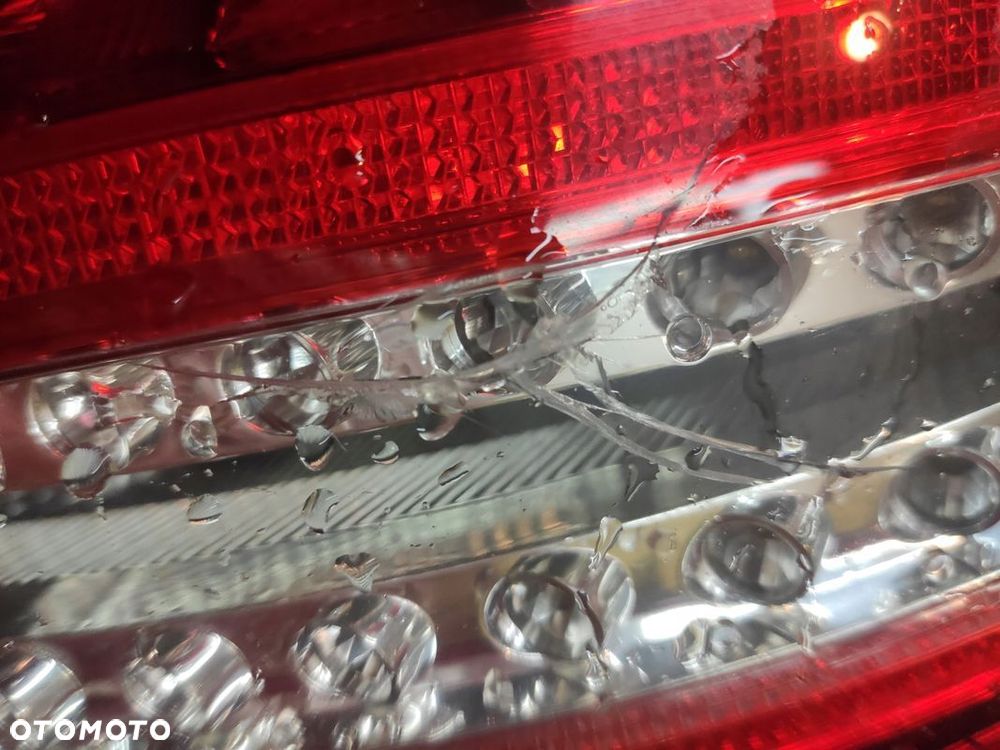 MERCEDES C-KLASA W204 LIFT LAMPA LED PRAWA TYŁ TYLNA EUROPA ORYGINALNA - 3