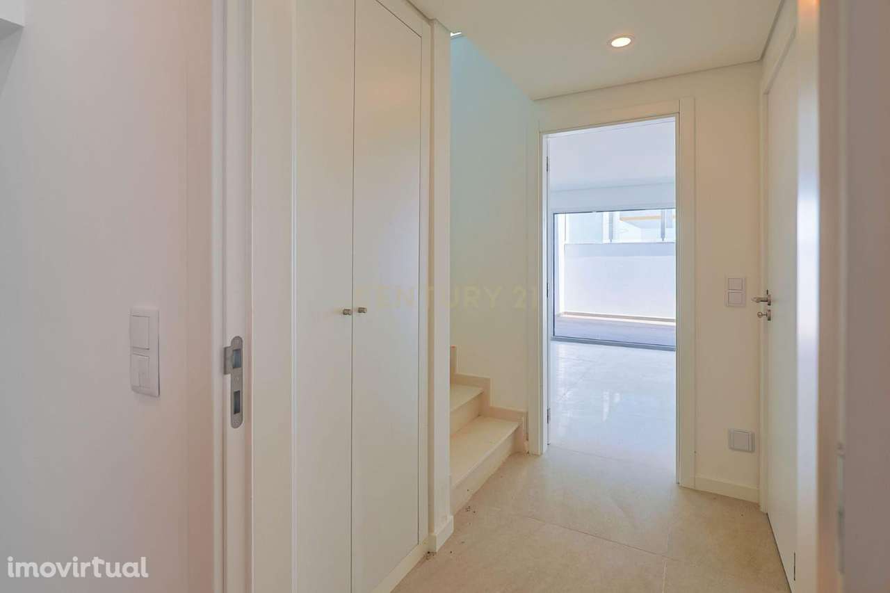 Moradia T3+1 lote de 527m2 Charneca de Caparica - Grande imagem: 4/40