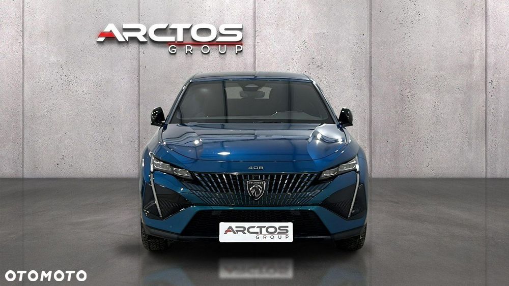 Peugeot 408 - 8
