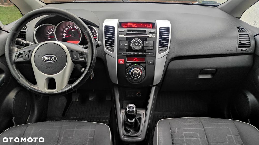 Kia Venga 1.4 L - 8