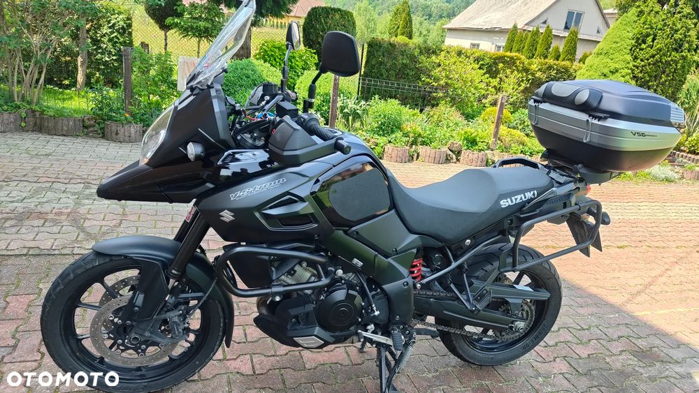 Suzuki V-STROM - 30
