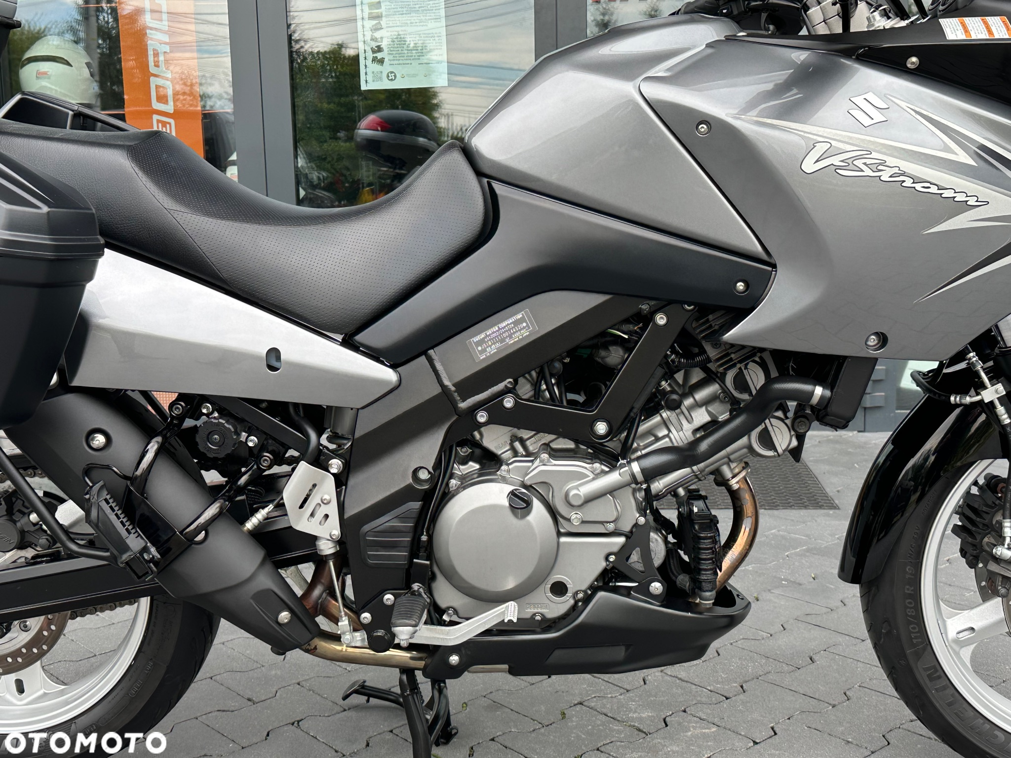 Suzuki V-STROM - 7