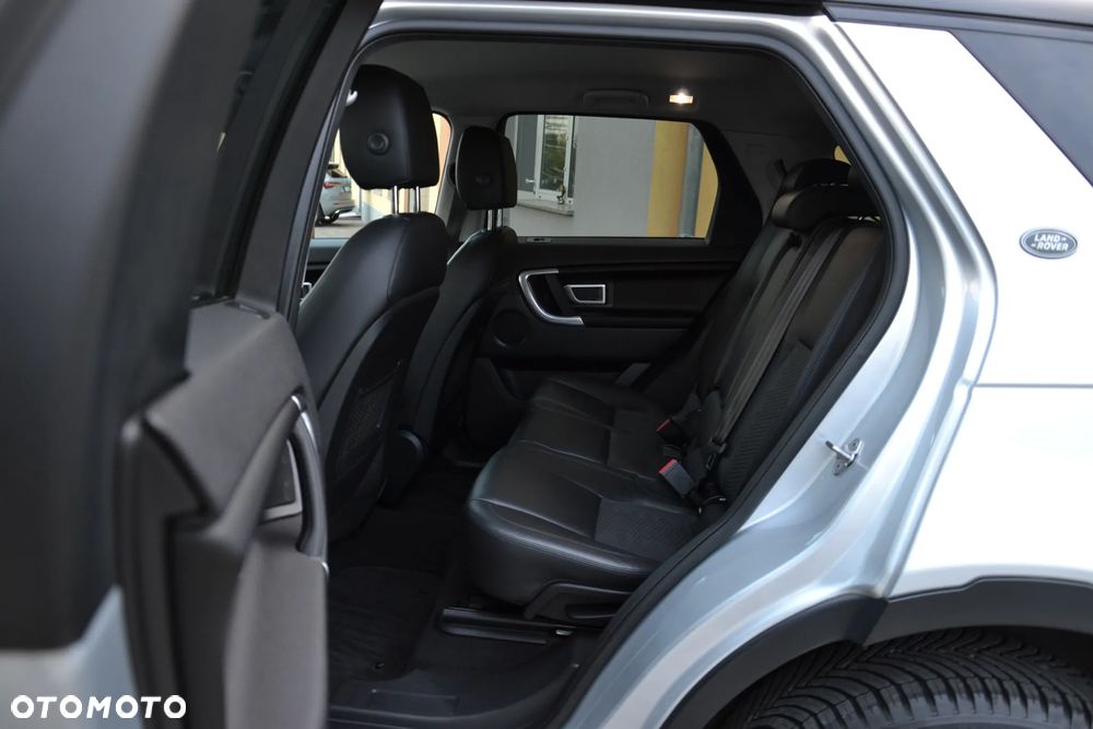 Land Rover Discovery Sport - 27
