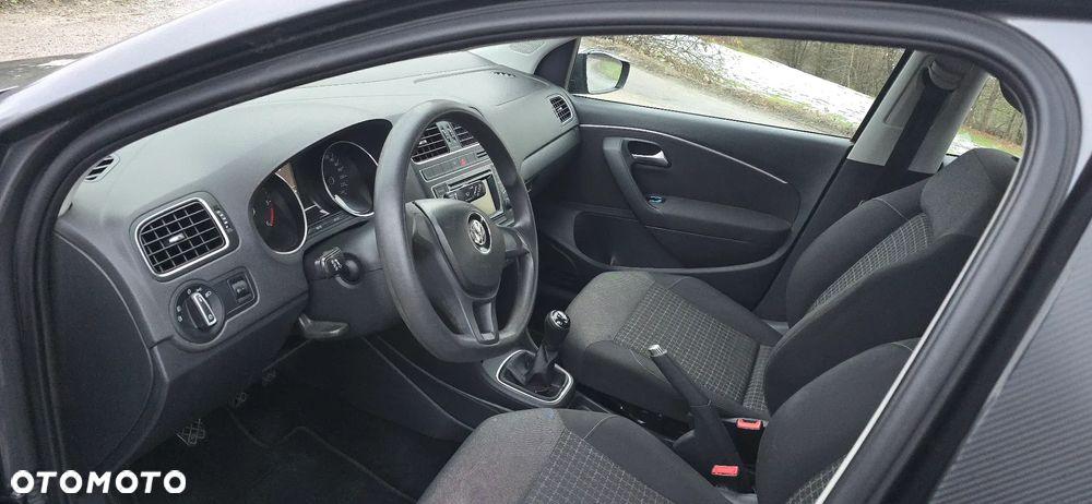 Volkswagen Polo 1.4 TDI (Blue Motion Technology) Comfortline - 9