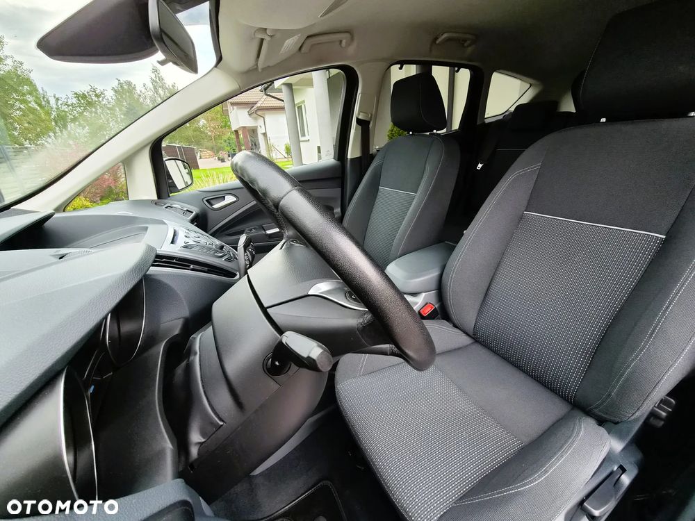Ford C-MAX - 10