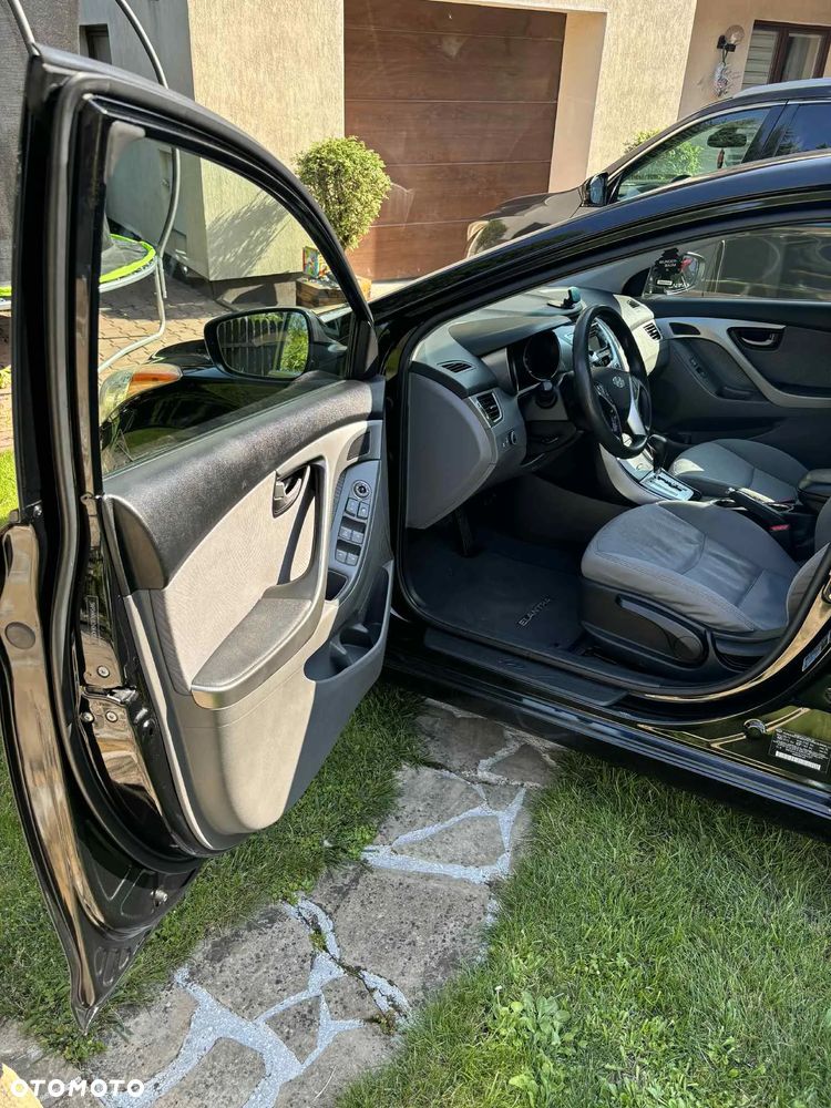 Hyundai Elantra 1.8 SE - 5