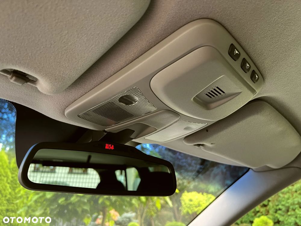 Volvo V70 2.4 Summum - 33
