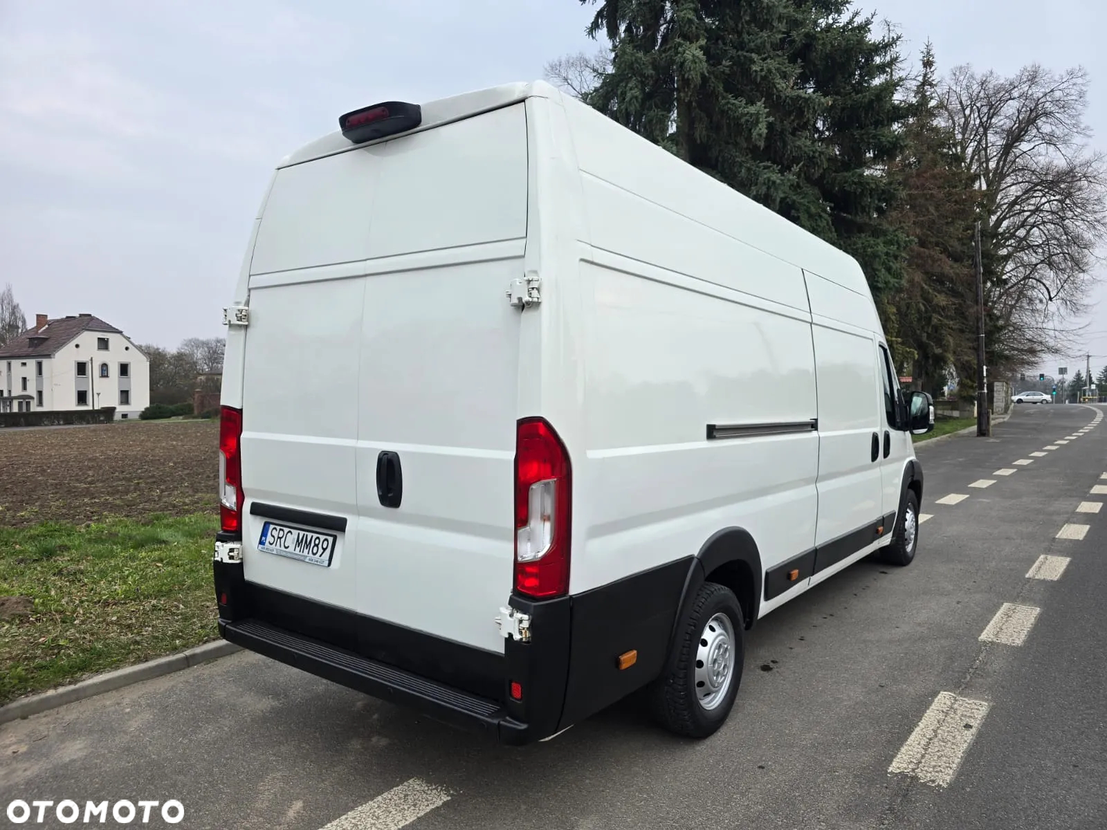 Peugeot Boxer 335 - 8