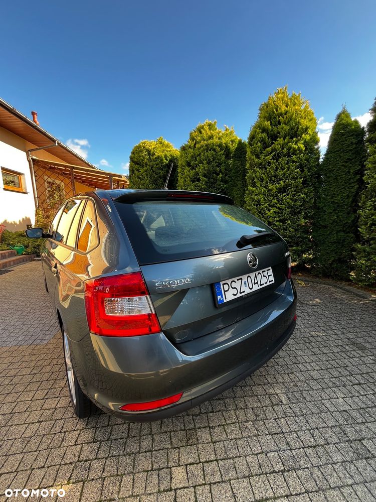 Skoda RAPID 1.2 TSI Ambition - 6