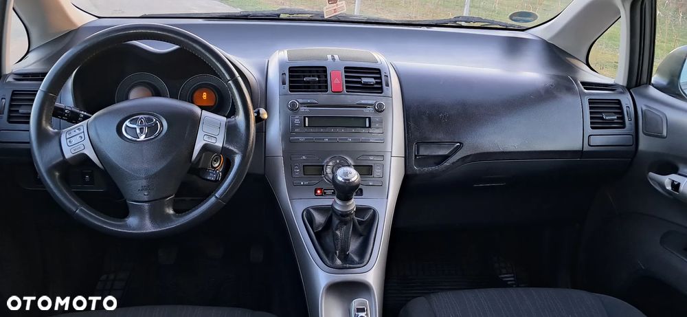 Toyota Auris 1.6 Comfort - 12