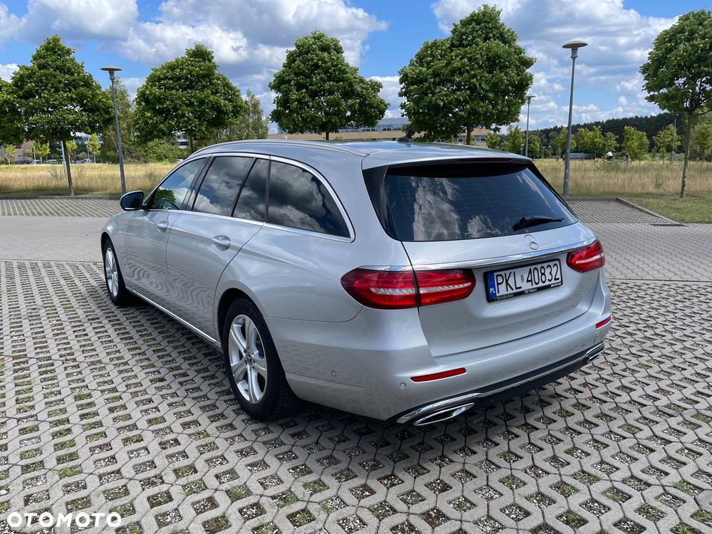 Mercedes-Benz Klasa E 220 d 9G-TRONIC Avantgarde - 4