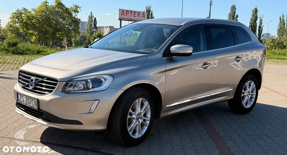 Volvo XC 60 D5 AWD Summum - 1