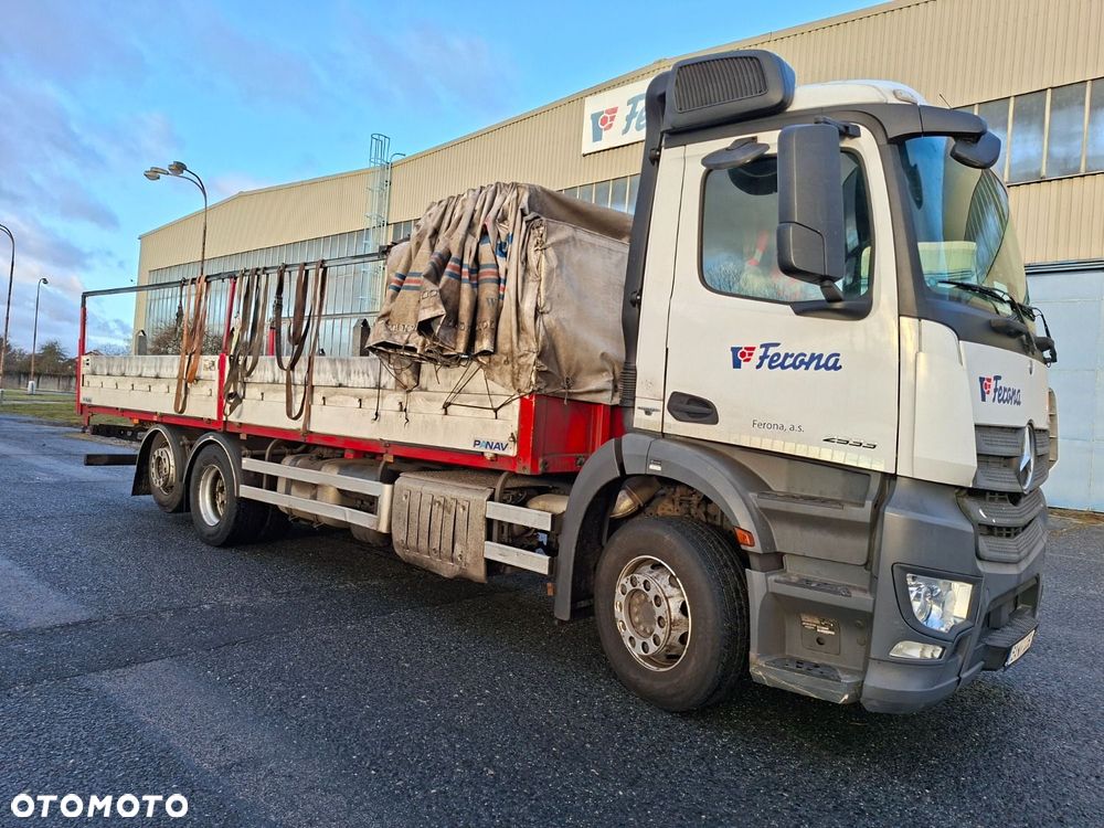 Versalift Antos 2533 L 6X2 - 3