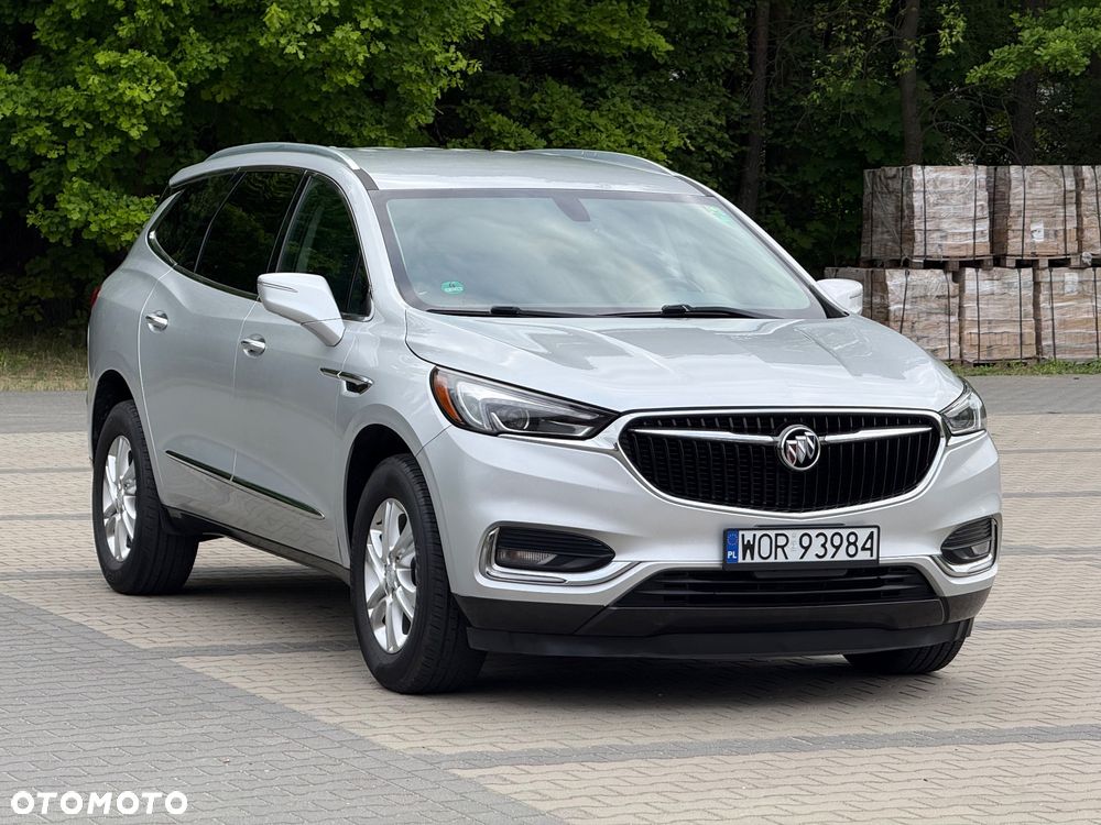 Buick Enclave - 2