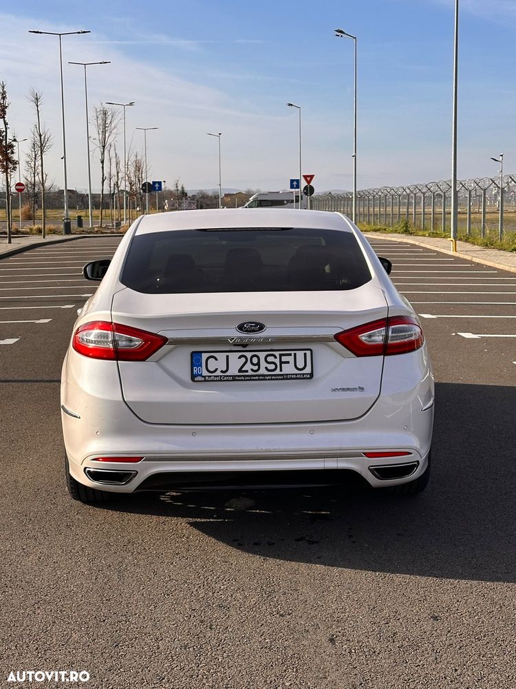 Ford Mondeo 2.0 HEV Vignale - 11