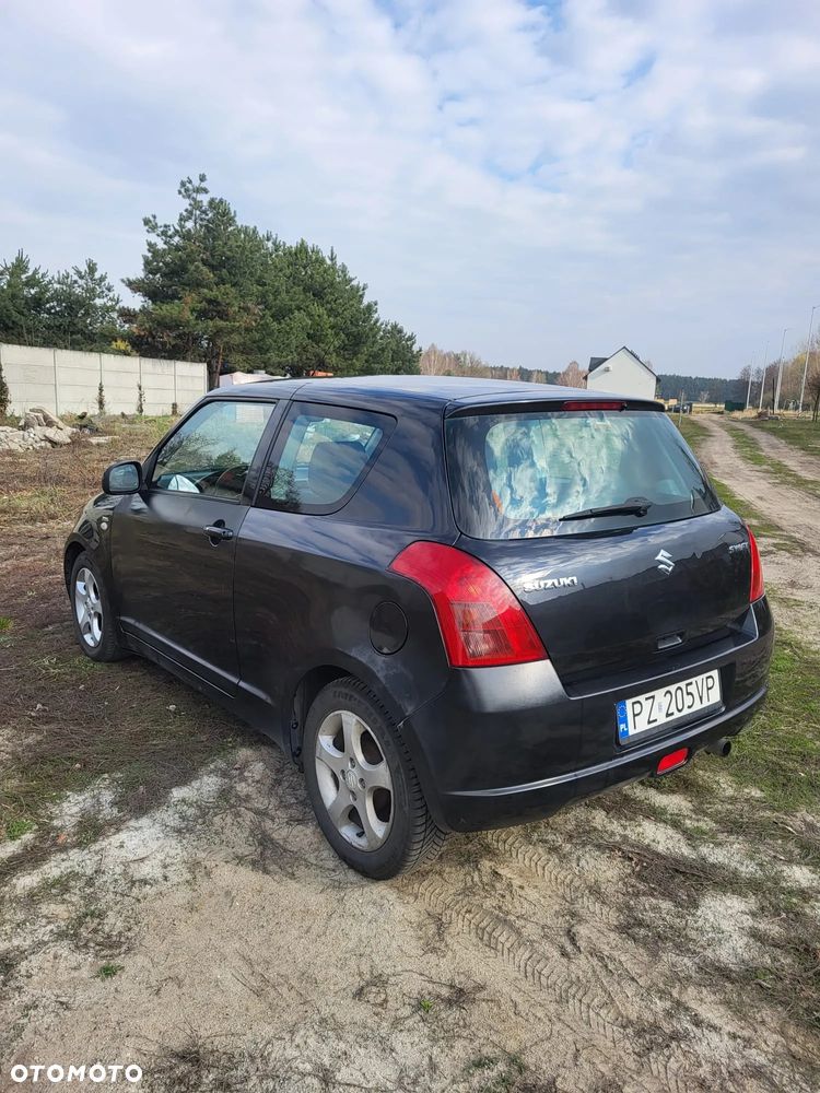 Suzuki Swift 1.3 DDiS 16v GLX - 7
