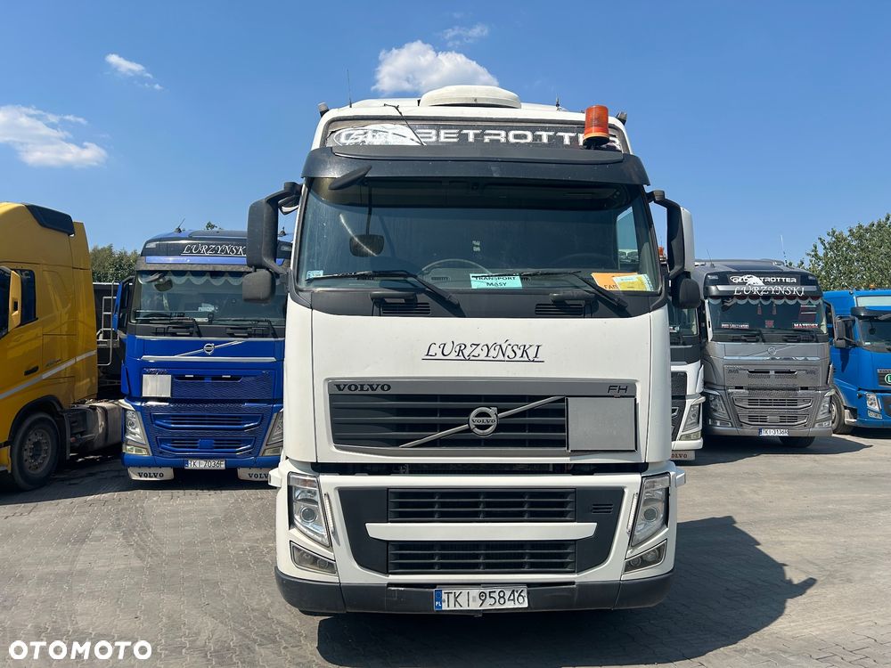 Volvo - 2