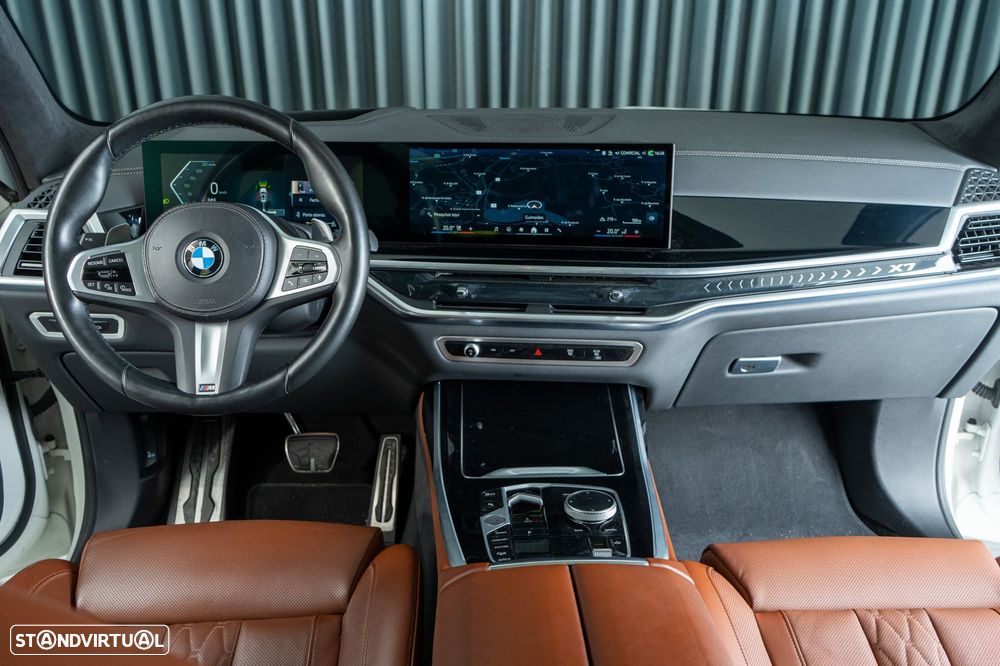 BMW X7 40 d xDrive Pack M Desportivo - 18
