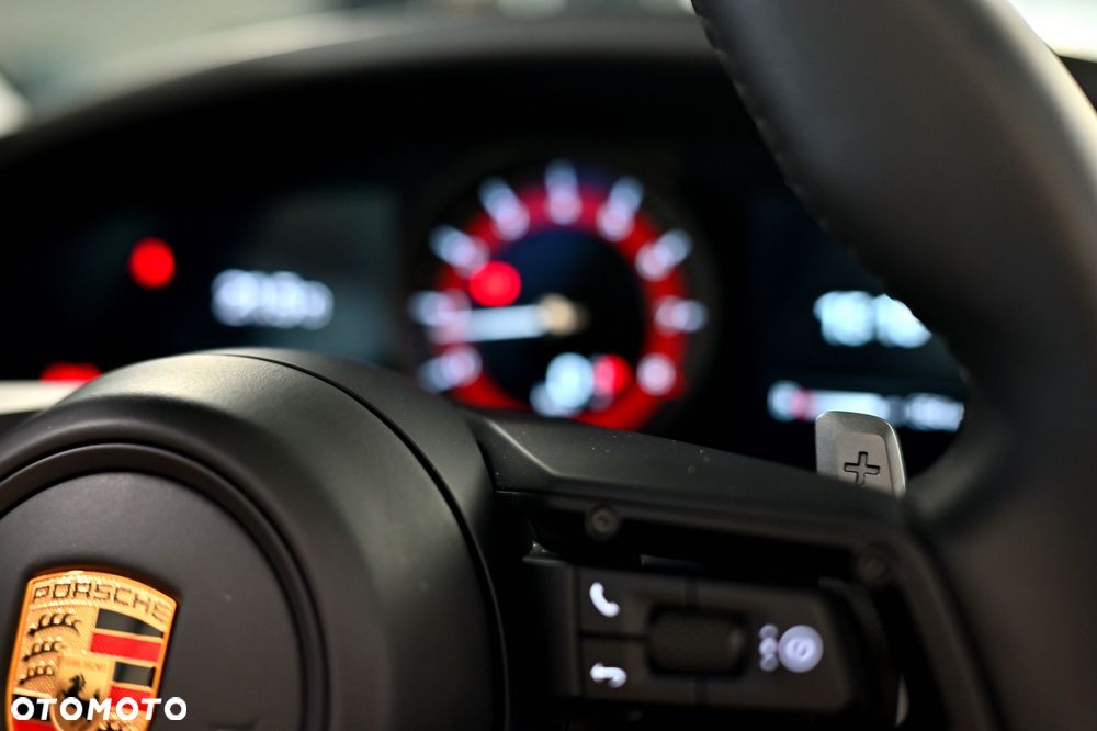 Porsche 911 Targa 4S - 22