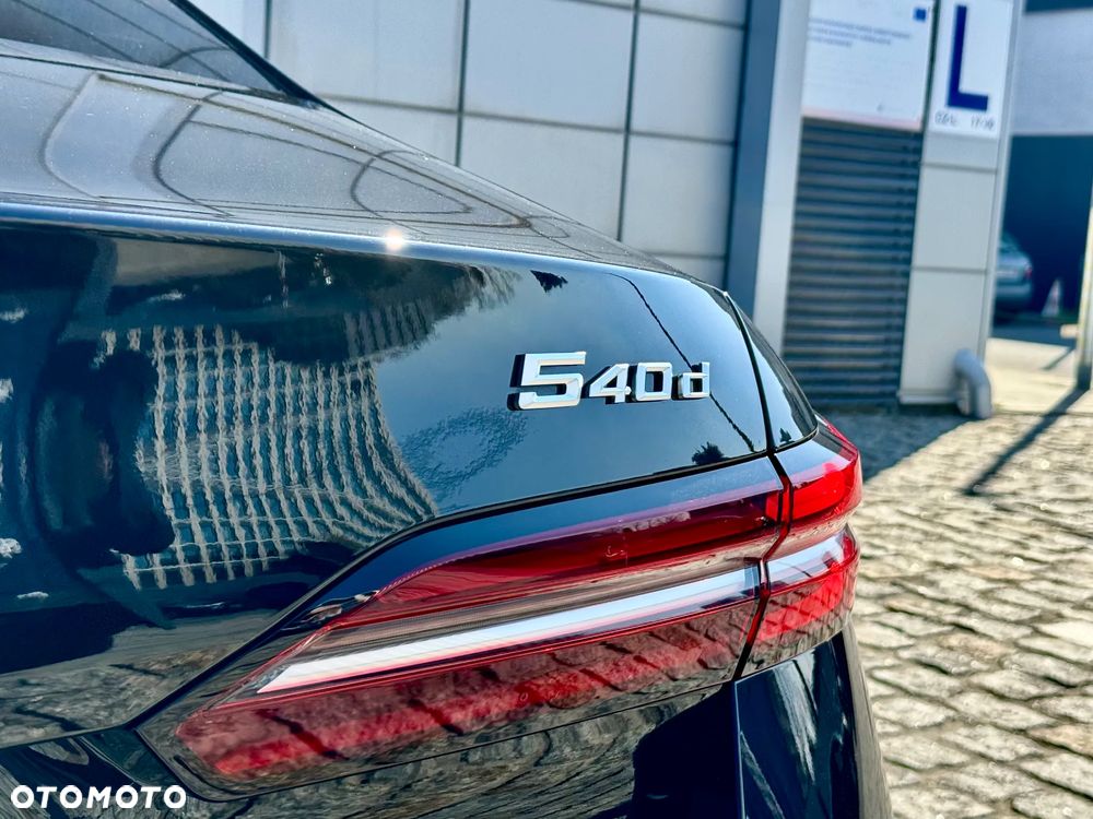BMW Seria 5 540d xDrive mHEV M Sport - 19